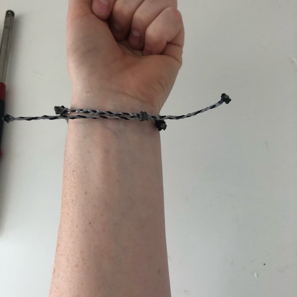 homemade puravida bracelet